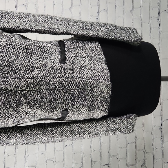 LOFT Wool Sweater Blazer with Faux Leather Pockets -Size 6 - Picture 8 of 12